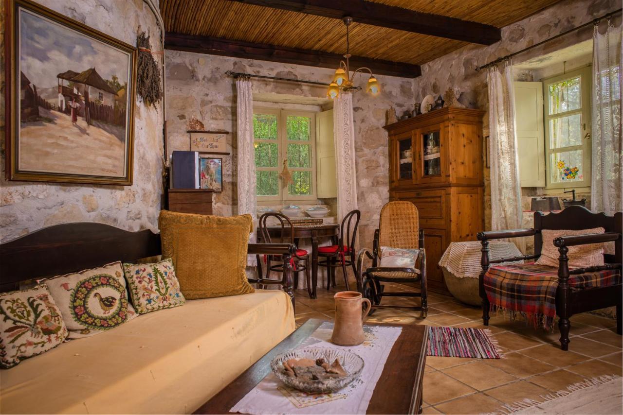 Jianni'S Villa - Stone Villa In The Greenery!! Vasilikos  Bagian luar foto